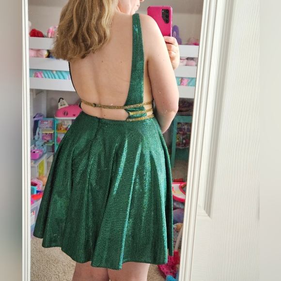 JVN Green and Gold Shoet Prom Dress Size 10 - Picture 13 of 13